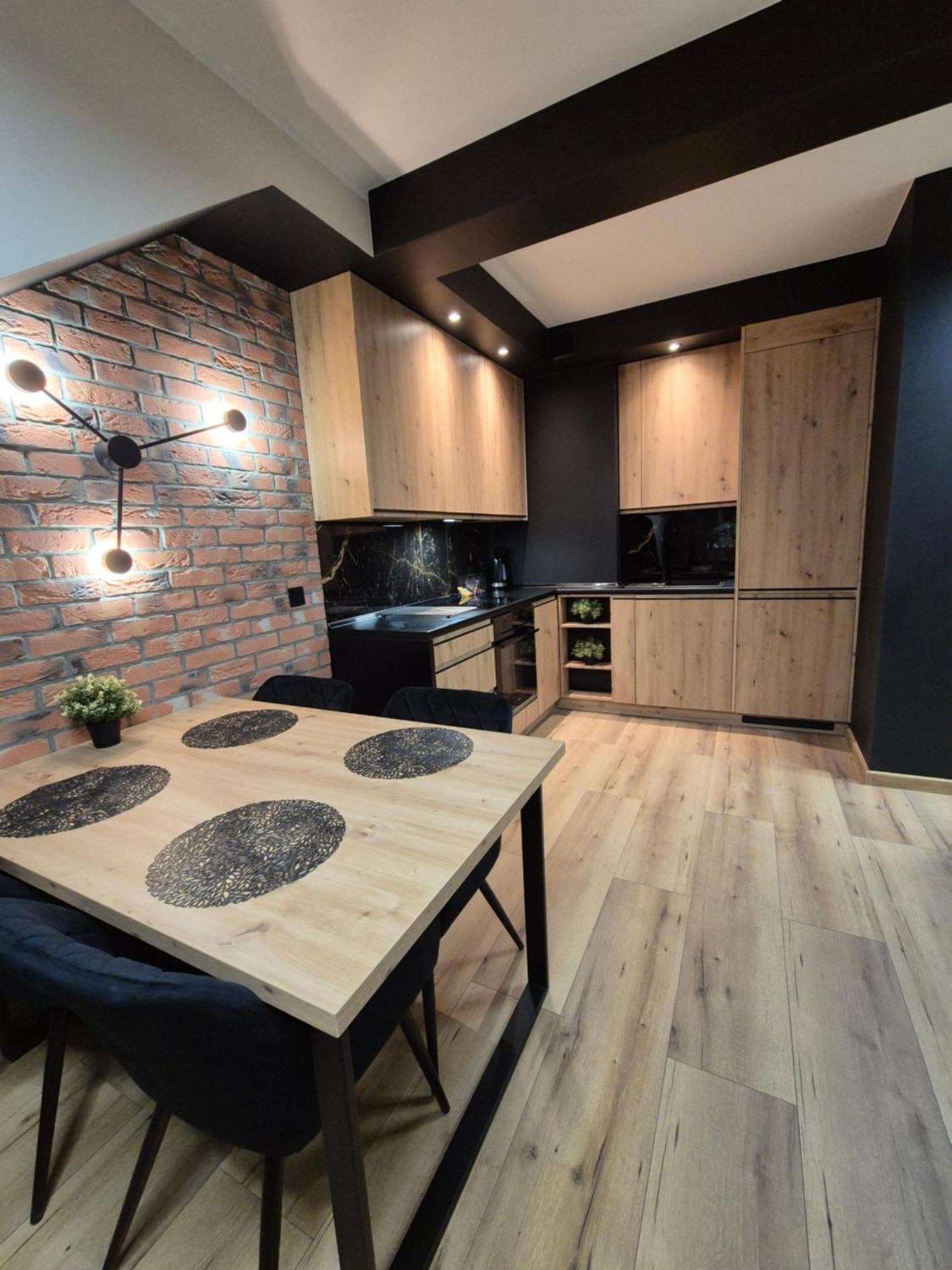Asti Apartamenty Centrum Stargard Stargard in Pommern Exterior foto